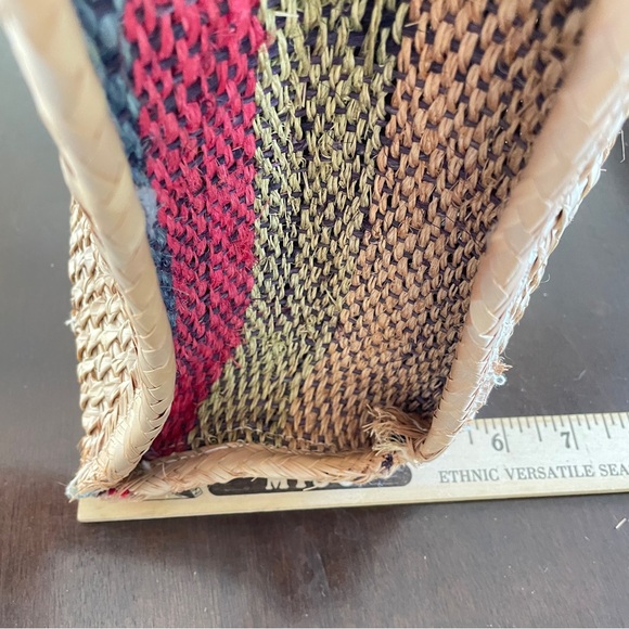 Vtg WOVEN Bag Rare Wicker Briefcase Satchel Button Leather Strap Colored Panels - Picture 11 of 11